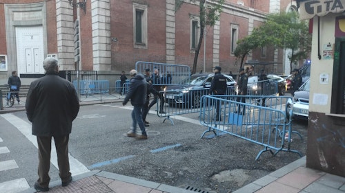 Manifestación en Ferraz hoy en protesta por la ley de amnistía y el pacto PSOE - Junts para la investidura de Pedro Sánchez: última hora y reacciones al acuerdo