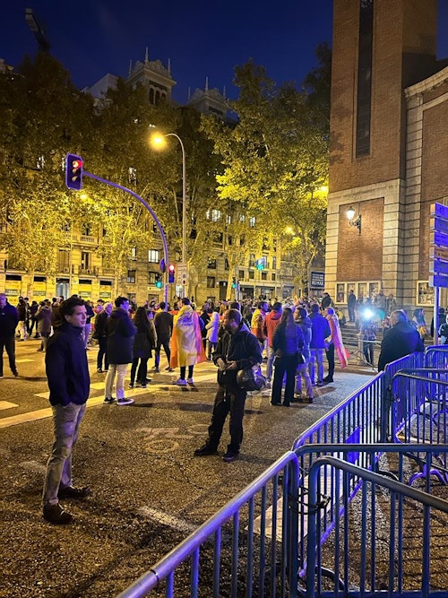 Manifestación en Ferraz hoy en protesta por la ley de amnistía y el pacto PSOE - Junts para la investidura de Pedro Sánchez: última hora y reacciones al acuerdo