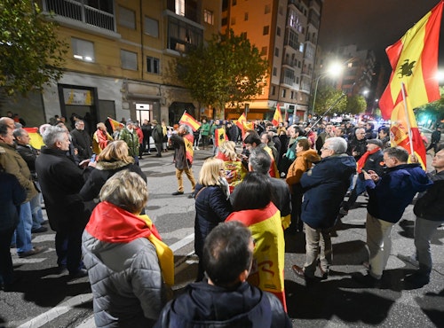 Manifestación en Ferraz hoy en protesta por la ley de amnistía y el pacto PSOE - Junts para la investidura de Pedro Sánchez: última hora y reacciones al acuerdo