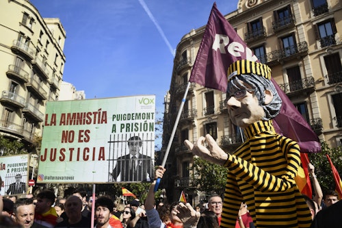 Manifestación contra la amnistía, en directo: última hora de las protestas en Madrid, Sol y Ferraz, y el resto de capitales de provincias de España hoy