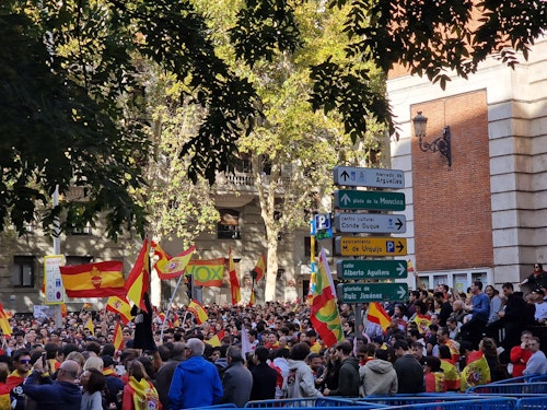 Manifestación contra la amnistía, en directo: última hora de las protestas en Madrid, Sol y Ferraz, y el resto de capitales de provincias de España hoy