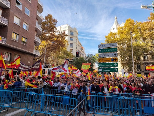 Protestas en Madrid contra la amnistía hoy: última hora de la manifestación en Cibeles y en Ferraz en directo