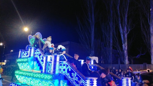 Los Reyes Magos cierran su multitudinaria visita a Valladolid