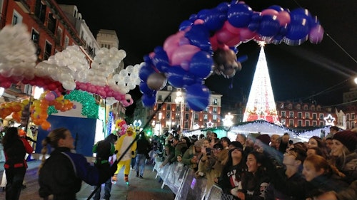 Los Reyes Magos cierran su multitudinaria visita a Valladolid