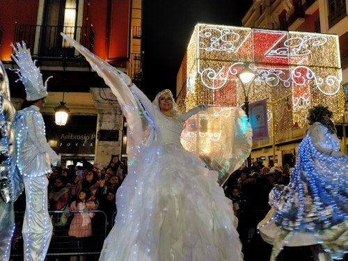 Los Reyes Magos cierran su multitudinaria visita a Valladolid
