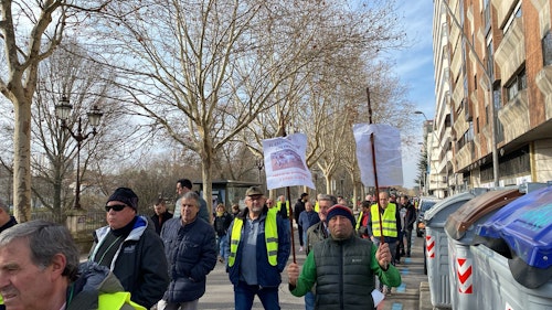 Segundo día de protestas con tractores cortando la A-1 y otras vías de Burgos