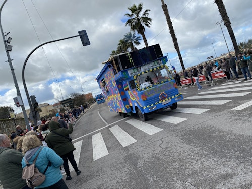 El tiempo da una tregua y llena San Francisco de disfraces