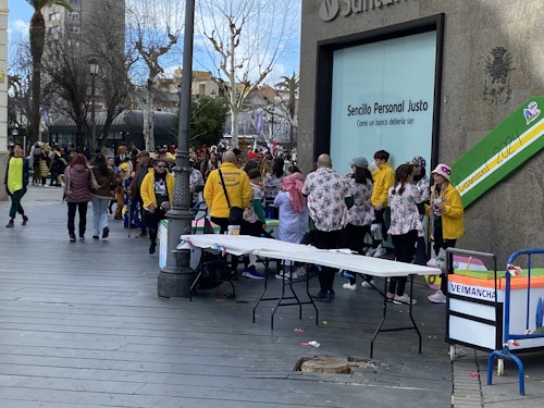 El tiempo da una tregua y llena San Francisco de disfraces