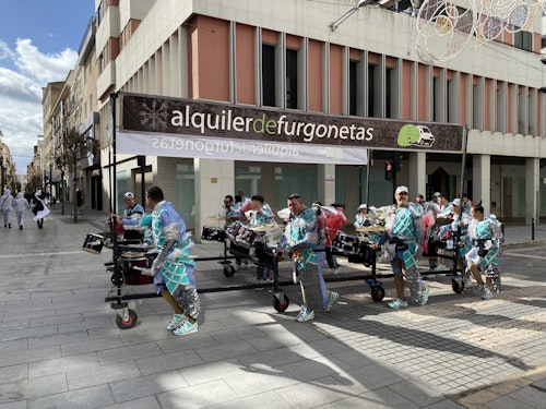 El tiempo da una tregua y llena San Francisco de disfraces