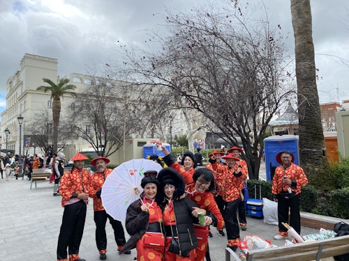 El tiempo da una tregua y llena San Francisco de disfraces