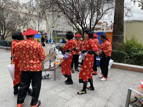 El tiempo da una tregua y llena San Francisco de disfraces