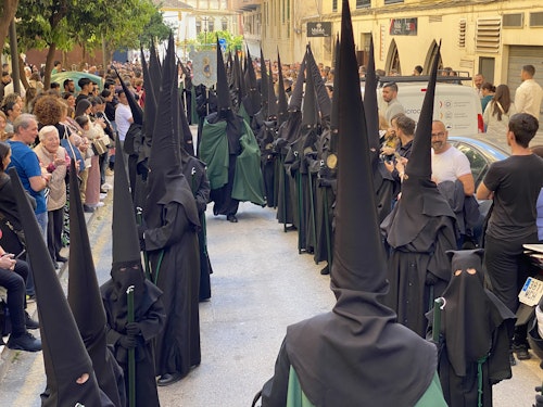 Brillante pregón y puesta de largo del cartel de la Cofradía de los Verdes de Alhaurín de la Torre