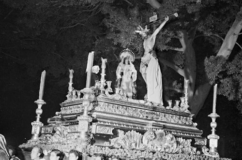 Martes Santo completo en Málaga con todas las cofradías en la calle