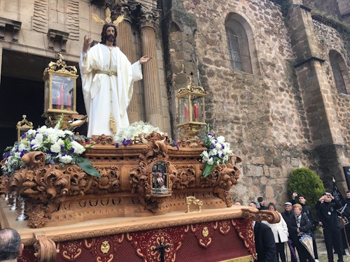 Así hemos narrado el Domingo de Resurrección en Extremadura