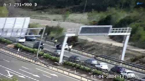Un accidente provoca largas colas en la A-3 hacia Valencia durante la Operación Retorno de Semana Santa