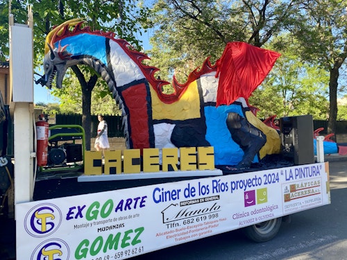 Así hemos narrado el desfile de San Jorge en Cáceres