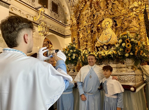 Bajada de la Virgen de la Montaña: el centro de Cáceres recibe a la patrona de la ciudad
