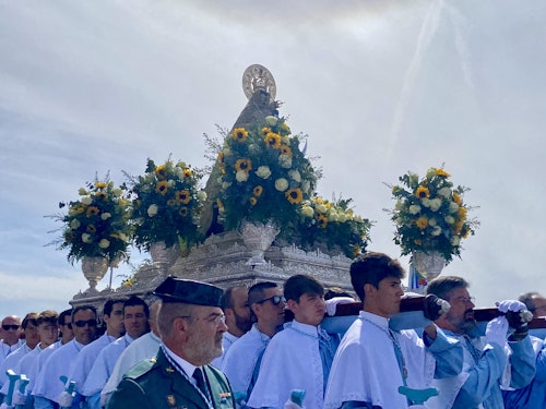 Bajada de la Virgen de la Montaña: el centro de Cáceres recibe a la patrona de la ciudad