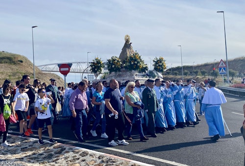 Bajada de la Virgen de la Montaña: el centro de Cáceres recibe a la patrona de la ciudad