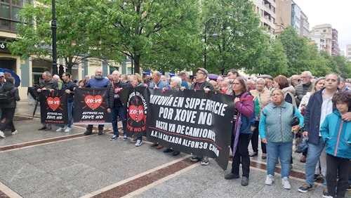 Manifestación contra la contaminación en Gijón: «Hay días que no se puede respirar»