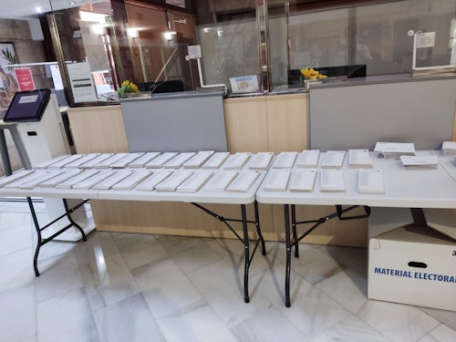 La participación a las 18.00 horas en la Región se queda en el 37,6%, 11,3 puntos menos que en 2019