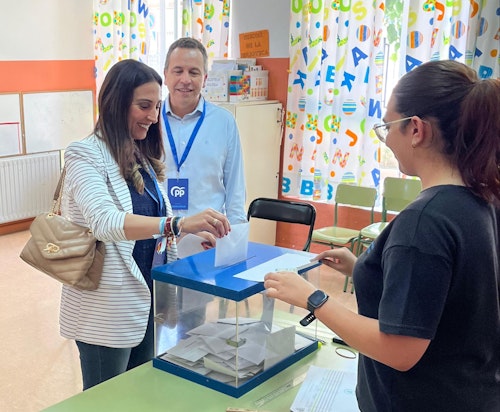 La participación a las 18.00 horas en la Región se queda en el 37,6%, 11,3 puntos menos que en 2019