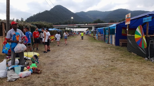 El Xiringüelu, en directo: Pravia vive su folixa más multitudinaria