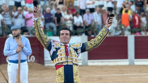 Excelente encierro de Vellosino y apoteosis con Emilio de Justo y Borja Jiménez en Guijuelo