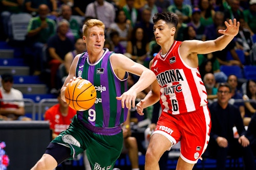 El Unicaja sigue de fiesta y arrolla al Girona (90-73)