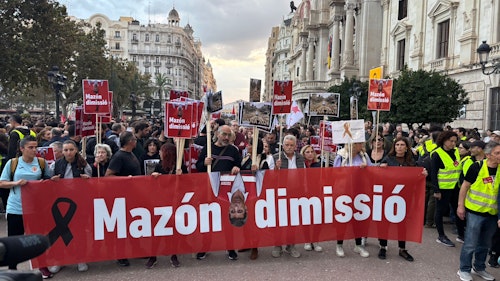 DIRECTO | Clamor en las calles de Valencia contra la gestión política de la DANA