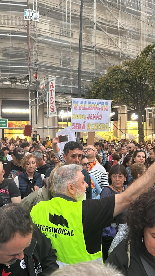 DIRECTO | Clamor en las calles de Valencia contra la gestión política de la DANA