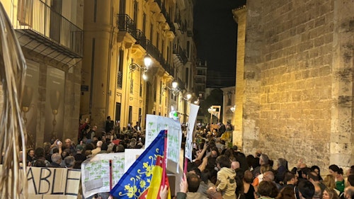 DIRECTO | Clamor en las calles de Valencia contra la gestión política de la DANA