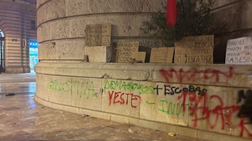 DIRECTO | Clamor en las calles de Valencia contra la gestión política de la DANA