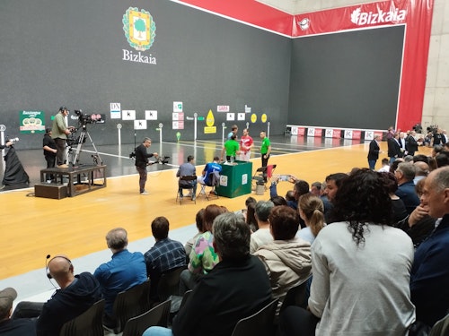 Laso, campeón del Cuatro y Medio (22-19)