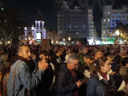 Así hemos contado la manifestación en Valencia contra la gestión política de la DANA