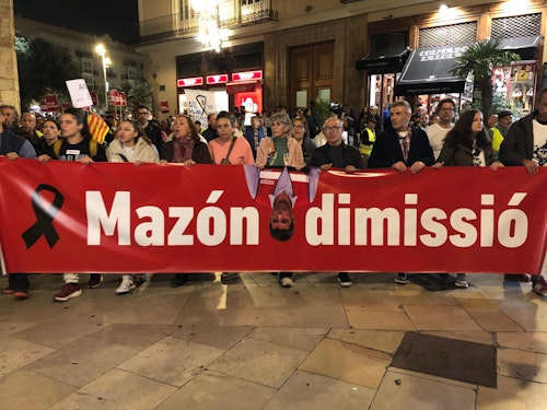 Así hemos contado la manifestación en Valencia contra la gestión política de la DANA