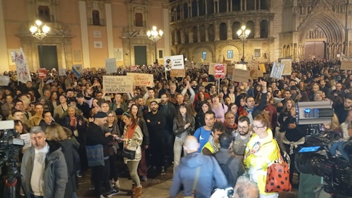 Así hemos contado la manifestación en Valencia contra la gestión política de la DANA