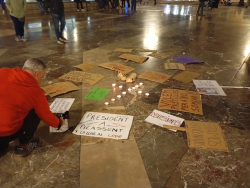 Así hemos contado la manifestación en Valencia contra la gestión política de la DANA