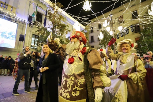 Así hemos contado la Cabalgata de los Reyes Magos en Granada
