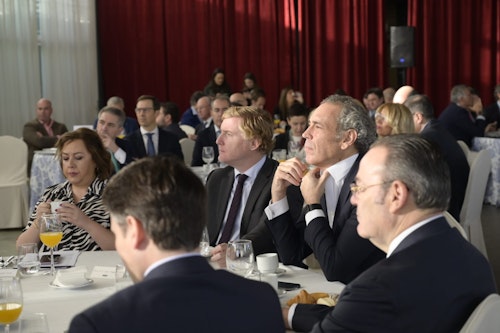 Así hemos narrado los anuncios de la presidenta de la Junta en Foro HOY