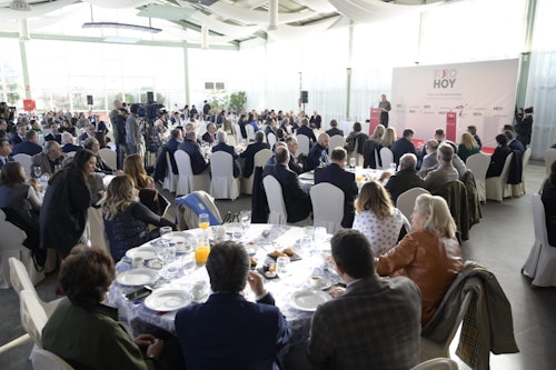 Así hemos narrado los anuncios de la presidenta de la Junta en Foro HOY