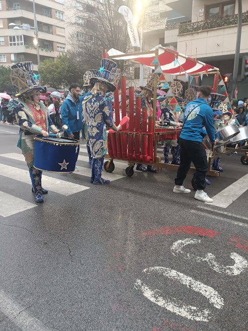 Así hemos contado el desfile infantil de comparsas del Carnaval de Badajoz