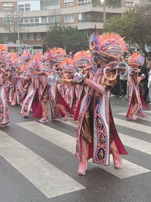 Así hemos contado el desfile infantil de comparsas del Carnaval de Badajoz