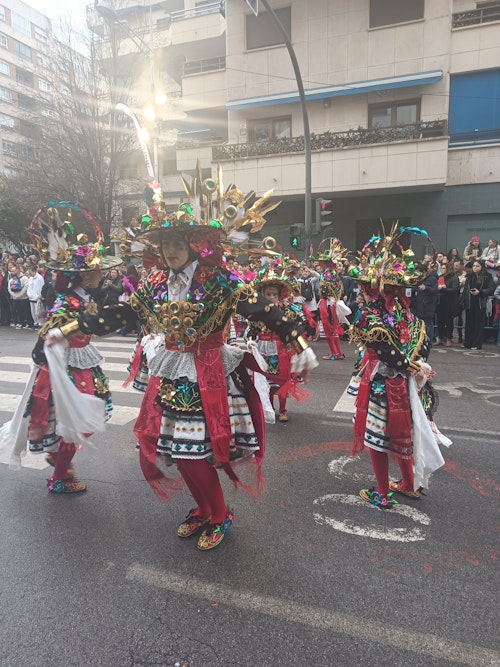Así hemos contado el desfile infantil de comparsas del Carnaval de Badajoz