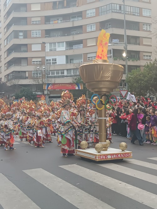 Así hemos contado el desfile infantil de comparsas del Carnaval de Badajoz