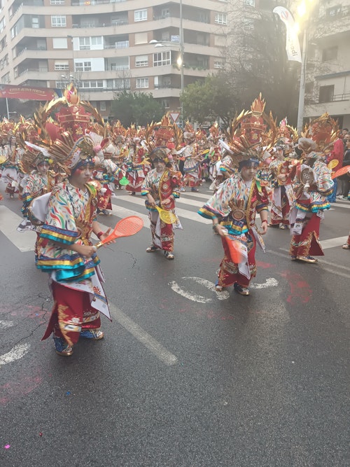 Así hemos contado el desfile infantil de comparsas del Carnaval de Badajoz