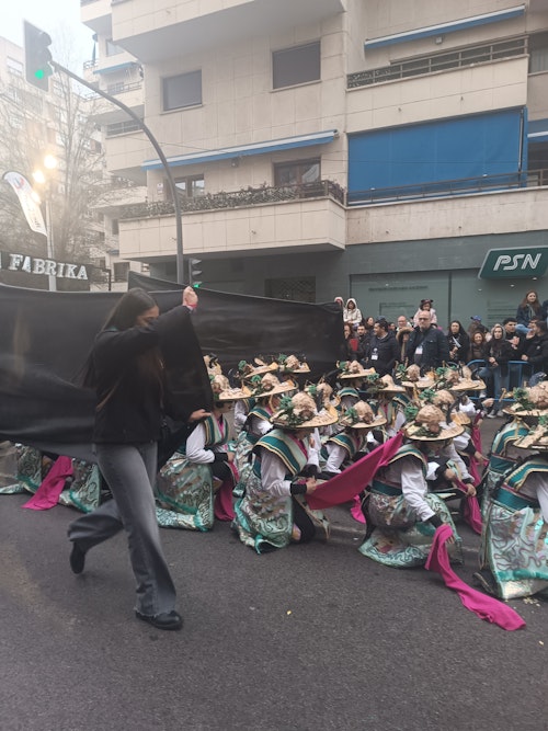 Así hemos contado el desfile infantil de comparsas del Carnaval de Badajoz