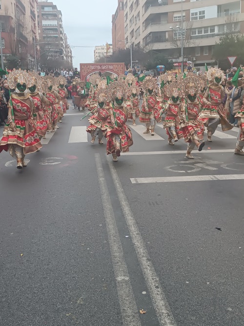Así hemos contado el desfile infantil de comparsas del Carnaval de Badajoz
