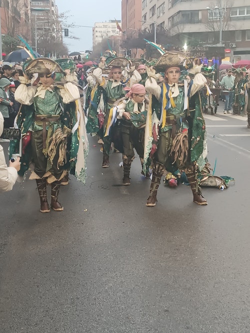 Así hemos contado el desfile infantil de comparsas del Carnaval de Badajoz