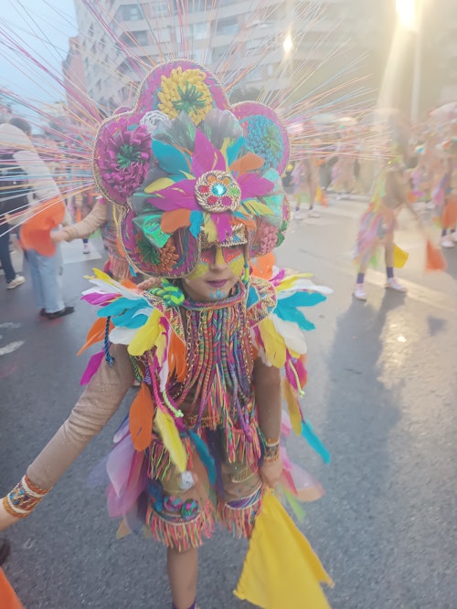 Así hemos contado el desfile infantil de comparsas del Carnaval de Badajoz